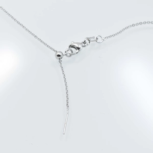 Adjustable silver finish O-chain with lobster clasp and needle for jewelry making
