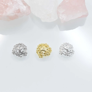 Cuentas huecas de flores en acabado oro y plata para creación de joyas DIY