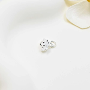 Exquisiter 14K vergoldeter Blumenanhänger mit Zirkonia-Einlage für DIY-Schmuckherstellung