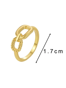 Detail of gold-plated chain ring with twisted rope texture and 1.7cm diameter size