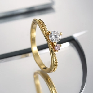 Chic gold double-layered ring with sparkling white and pink round-cut cubic zirconia