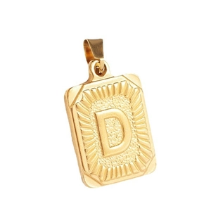 Modieuze vergulde rechthoekige hanger ketting met reliëf letter D ontwerp