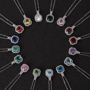 Collier Pendentif Flacon de Parfum en Cuivre et Zirconia de Luxe Pour Femme Plein Strass Géométrique Incrusté Chaîne de Clavicule Bijoux