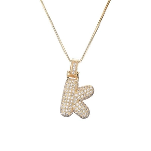 Collier hip hop lettre K dorée orné de zircons cubiques scintillants pavés