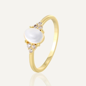 Vintage European Elegant Gold Plated Copper Ring With Oval Moonstone White Zircon Fashion Jewelry For Women Gift