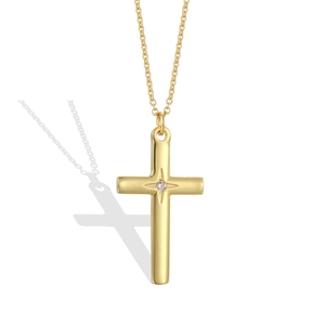 Polierte goldene Kreuz-Halskette mit funkelndem runden Mittelstein an einer Gliederkette