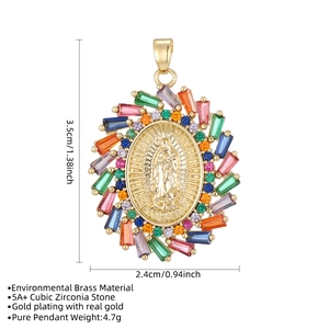 Collana con ciondolo Vergine Maria in ottone dorato e zirconi cubici colorati da donna