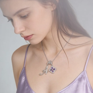 Alphabet Initialen Lila Zirkonia Kleeblatt Anhänger Halskette Kupfer Vergoldet Doppel Anhänger Boxkette Schmuck Für Damen