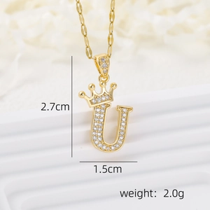 Detailed dimensions of letter U crown pendant necklace with 2.7cm height and 2.0g weight