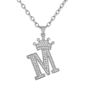 Collier avec pendentif lettre M et couronne en argent serti de oxydes de zirconium