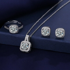 Parure de Bijoux Carrée Halo en Zircone Avec Collier Boucles d'Oreilles Bague Ouverte Cuivre Plaqué Argent pour Femme