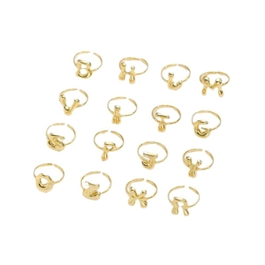 Anelli regolabili placcati in oro 18K con lettere 3D e finitura lucida a specchio