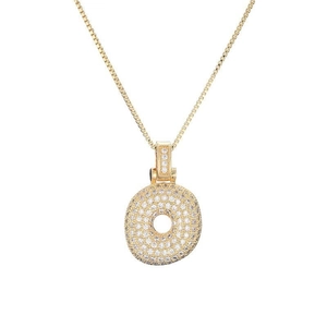 Pendentif circulaire doré avec micro-pavage de zircons et chaîne vénitienne