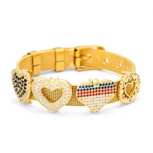 Goldenes Mesh-Armband mit Herzanhängern und verstellbarem Schnallenverschluss für Damen