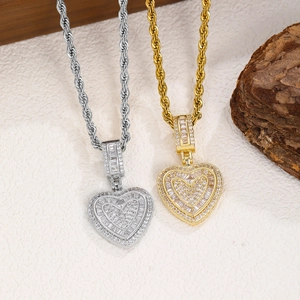 Colliers avec pendentifs cœur en plaqué or et argent sertis de zircons cubiques