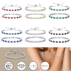 Detail van de zetkast van een tennisarmband met zirkoniasteentjes en een stevige sluiting