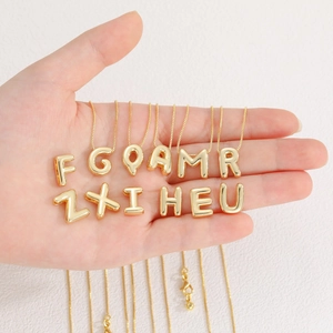 18K Vergoldeter Kupfer Blasen Buchstaben Anhänger Minimalistisch Aufgeblasen 3D Alphabet Charms Für DIY Halskette Armband Schmuckherstellung