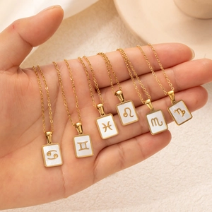 Titanstahl Zwölf Sternbilder Anhänger Halskette Gold Überzogener Rechteckiger Tierkreis Schmuck Minimalistisches Geschenk Damen