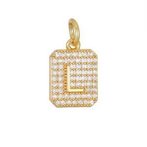 Luxe gouden rechthoekige hanger met letter L en micro-ingelegde fonkelende zirkonia's