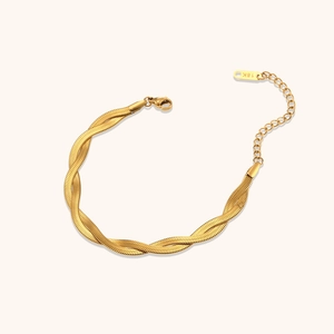 Chic gold-plated 18K stainless steel twisted herringbone snake chain bracelet for women