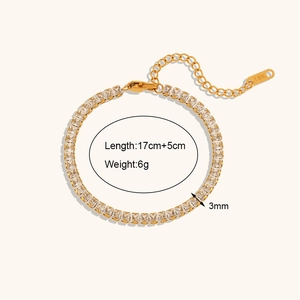 Bracelet luxueux en acier inoxydable plaqué or 18 carats avec zircons carrés et fermoir homard