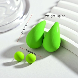 Boucles d'oreilles gouttes vert néon minimalistes en acrylique mat pour femmes set