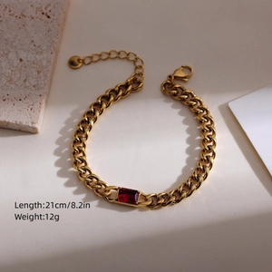 Gold-plated chunky chain necklace with red rectangular gemstone, 21cm length, 12g weight