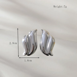 Polierte wellenförmige Edelstahl-Ohrstecker, 2,8 cm hoch und 1,6 cm breit