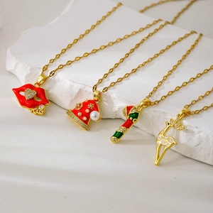 Damen Weihnachten Serie Halskette Personalisiert Gold Überzogene Emaille Weihnachtsmütze Lippen Rentier Zuckerstange Strass Anhänger Halskette