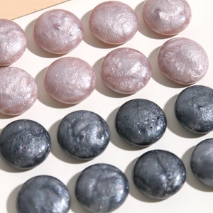 Runde Harz-Cabochons mit Glitzersand-Effekt in Rosa und Grau für DIY-Schmuckherstellung