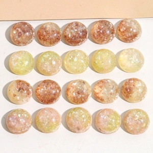 Détail de 20 cabochons ronds en résine de 16mm avec texture marbrée pour création de bijoux