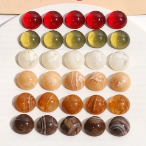 Cabochon rotondi da 16mm in resina marmorizzata in vari colori per la creazione di gioielli