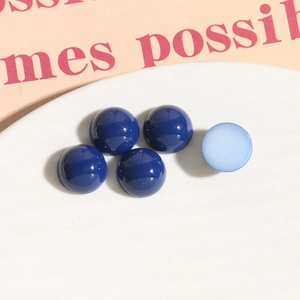 Details von 12mm blauen Acrylperlen in glänzender und matte Optik für DIY Schmuckherstellung