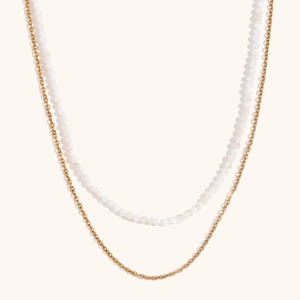 Double-layered 18K gold plated stainless steel necklace with elegant white faceted beads