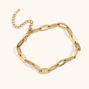 Minimalist 14K gold plated stainless steel lip link anklet with lobster clasp closure
