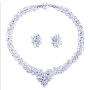 Sparkling zircon jewelry set with marquise-cut crystal necklace and stud earrings for women