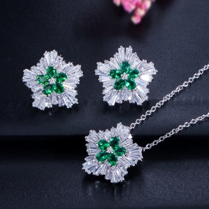 Luxury Flower Copper Jewelry Set For Women With AAA Zircon Inlaid Necklace Stud Earrings Elegant Banquet Accessories