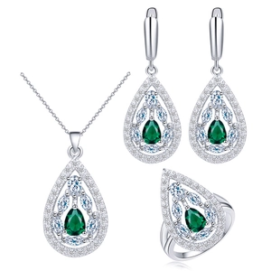 Set di gioielli da sposa con smeraldo a goccia collana orecchini e anello in argento