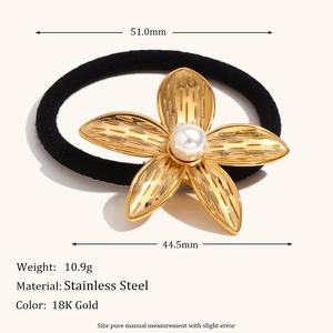 Élastique cheveux élégant en acier inoxydable doré 18K avec fleur frangipanier et perle