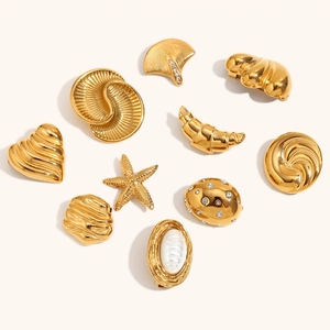 Elegant 18K gold plated stainless steel brooches in heart and teardrop shapes