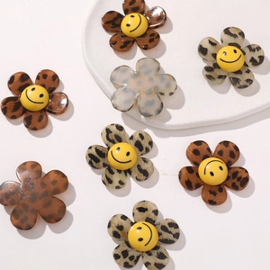 Pendentifs tournesol en acrylique avec motif léopard et visage souriant pour bijoux