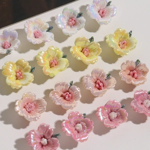 Perlmutt-3D-Keramikblumen für DIY-Schmuck und Haarschmuck in sanften Pastellfarben