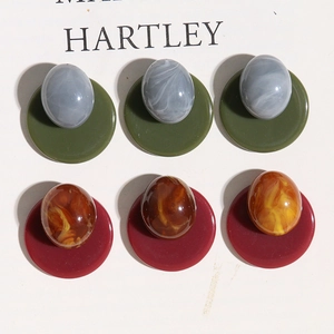 Retro Morandi style six-piece resin earring studs with marble texture and round bases