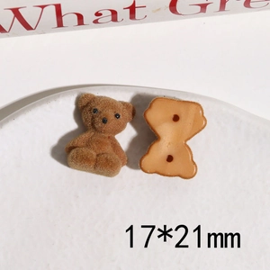 Detailansicht der 17x21mm braunen Beflockung Bär Charms für DIY Schmuck und Haarschmuck