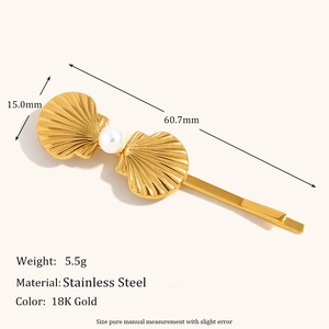 Detailed dimensions of a gold starfish scallop pearl hair clip made of 18K stainless steel