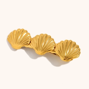 Elegant 18K gold plated stainless steel hair clip featuring three textured sea scallops