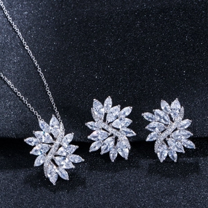 Luxury Copper Zirconia Jewelry Set Marquise Leaf Pendant Necklace And Stud Earrings Silver Color Wedding Party Women Jewelry