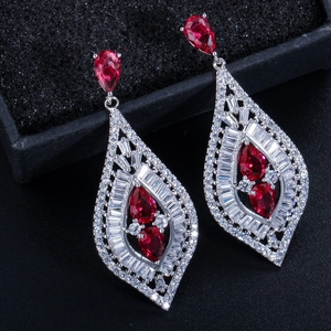Pendientes de plata S925 con circonitas rojas en gota y pavé de circonitas cúbicas AAA