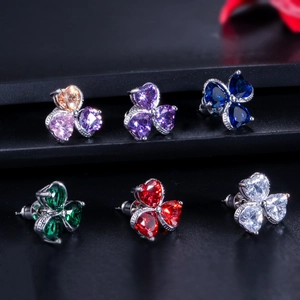 Elegant clover jewelry set featuring heart-shaped zircon earrings in six vibrant colors