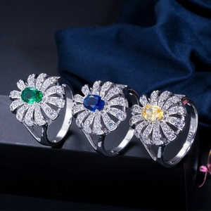 Luxurious Copper Flower Ring Micro Pave Sparkling Zirconia Sunflower Daisy Jewelry Elegant Fashion Finger Ring Gift For Women